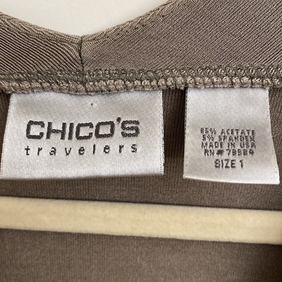 Chico’s Travelers slinky tank top Womens M tan minimalist V neck packable Travel - Picture 4 of 6